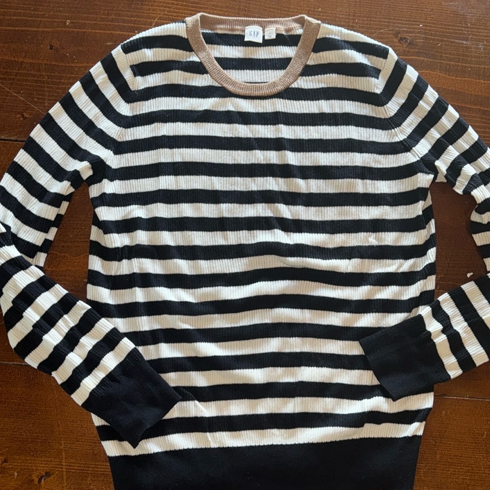 Gap ribbed sweater